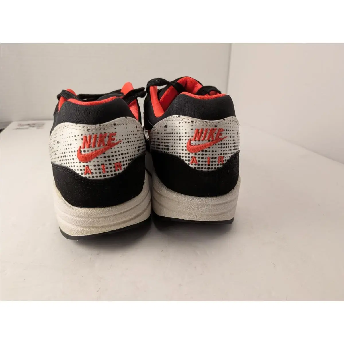 Nike shoes - Wmns Air Max 1 QOH 