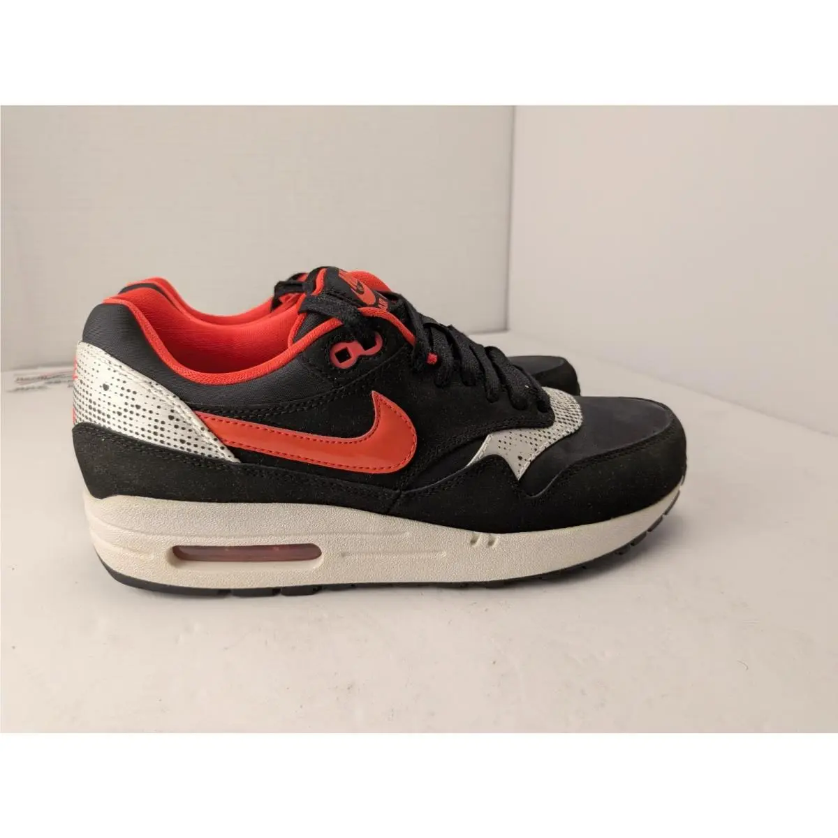 Nike shoes - Wmns Air Max 1 QOH 