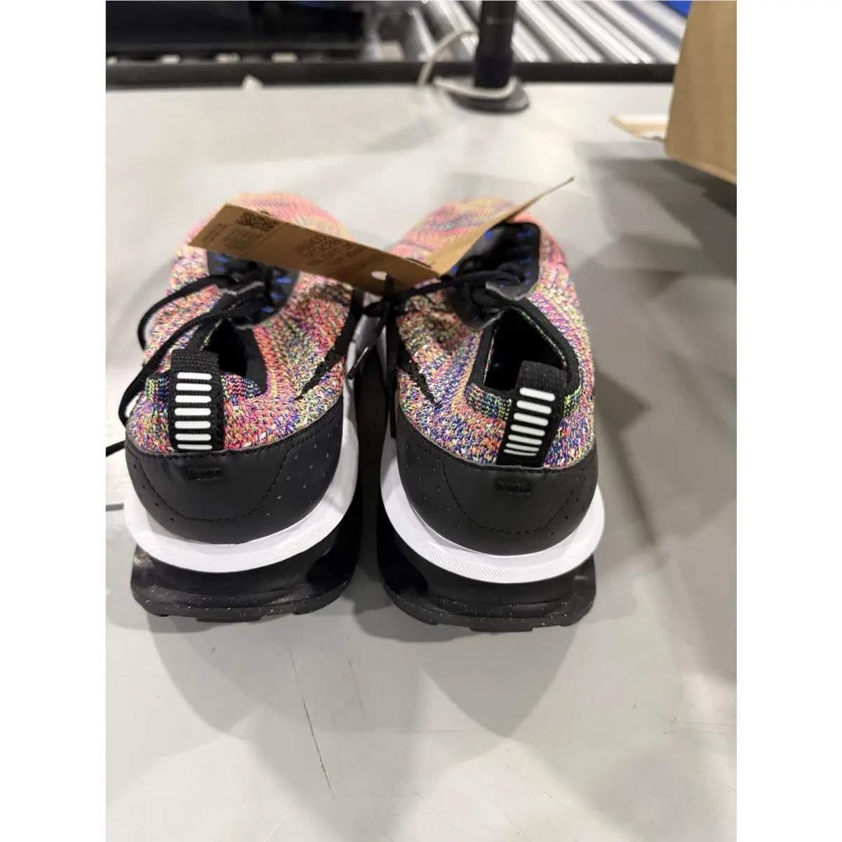 Nike shoes (UPC: 196155087468) 1