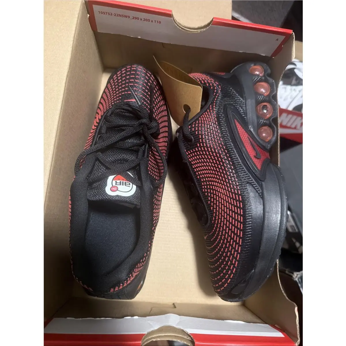 Nike shoes - Black (UPC: 197859786435) 0