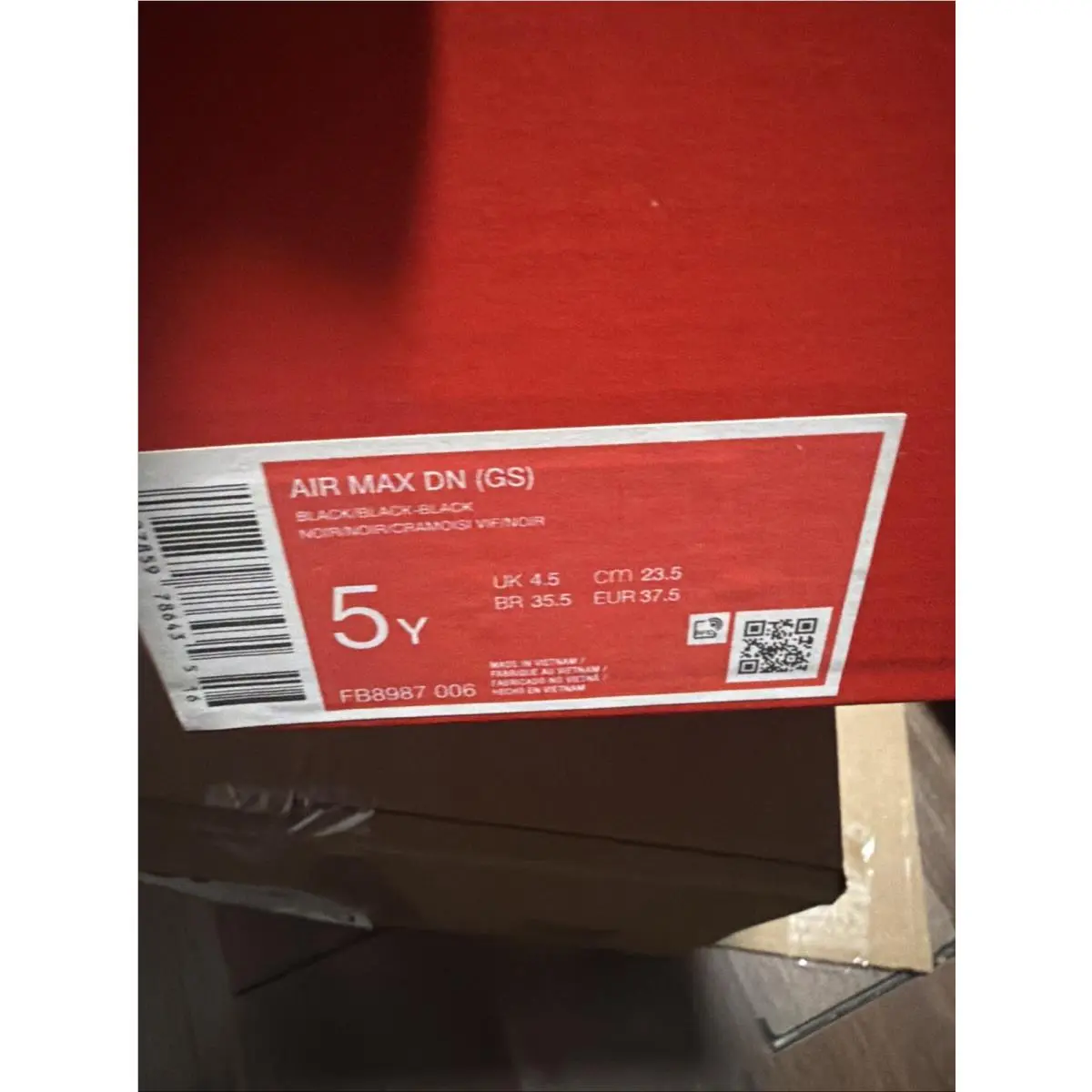 Nike shoes - Black (UPC: 197859786435) 3