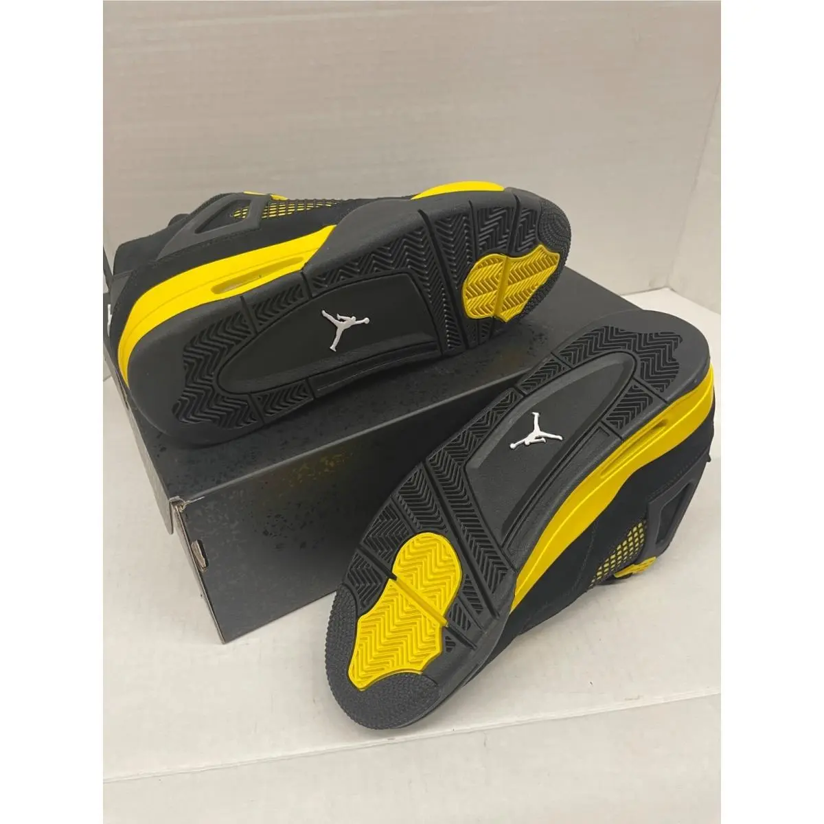 Nike shoes - Air Jordan 4 - Air - Black 3