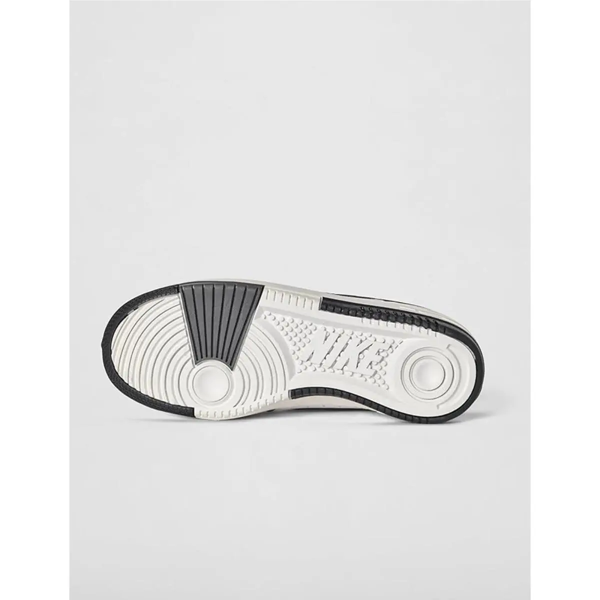 Nike shoes - White 1