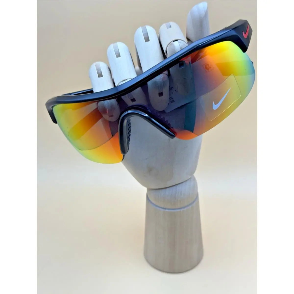 Sunglasses  Show X1 DX6520 014 58-18 135 by Nike