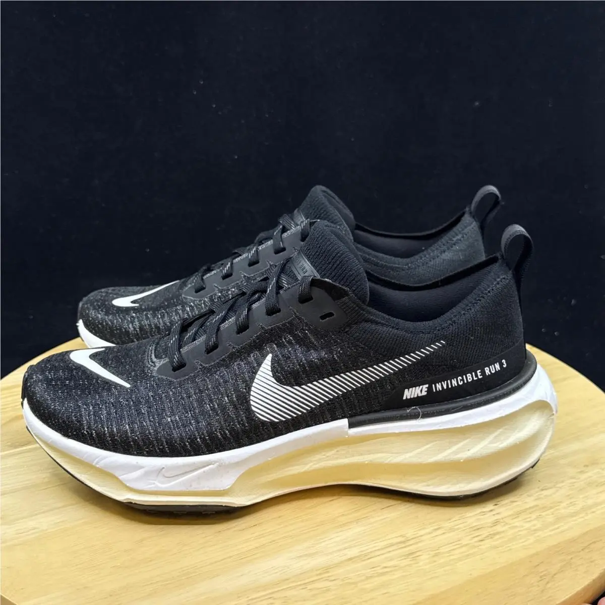 Nike shoes - Black 0