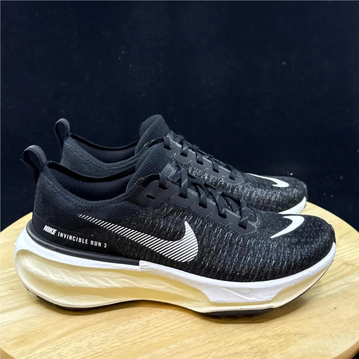 Nike shoes - Black 2