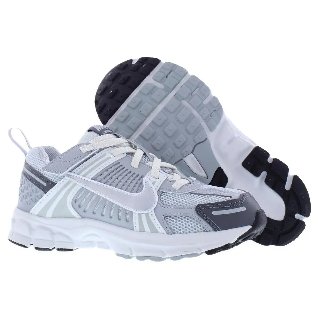 Nike Vomero 5 PS Boys Shoes Size 2.5 Color: Pure Platinum/metallic Silver - Pure Platinum/Metallic Silver, Main: Grey