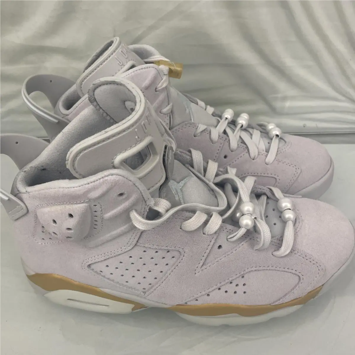 Nike shoes - Air Jordan 6 - Air - White 4
