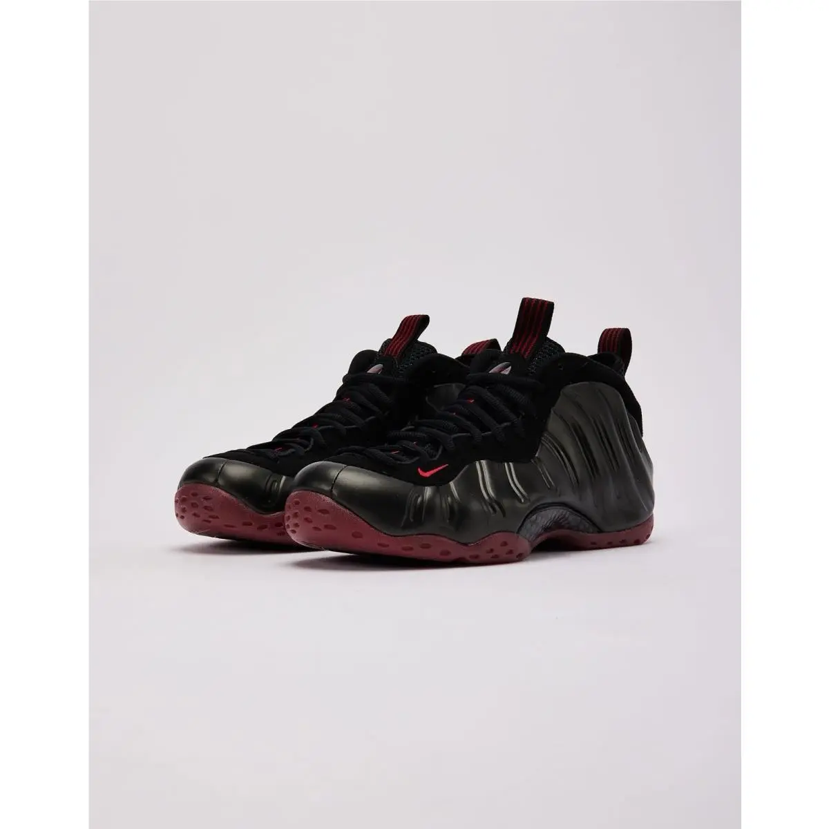Nike Air Foamposite One `black and Varsity Red` Men’s Size 11.5 - Black