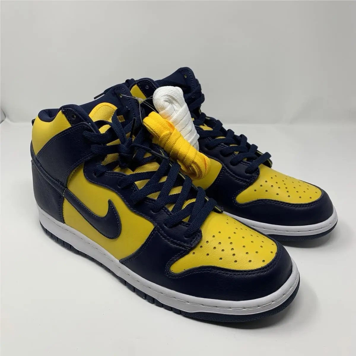 Size 12 - Nike Men`s Dunk SP 2020 High Michigan