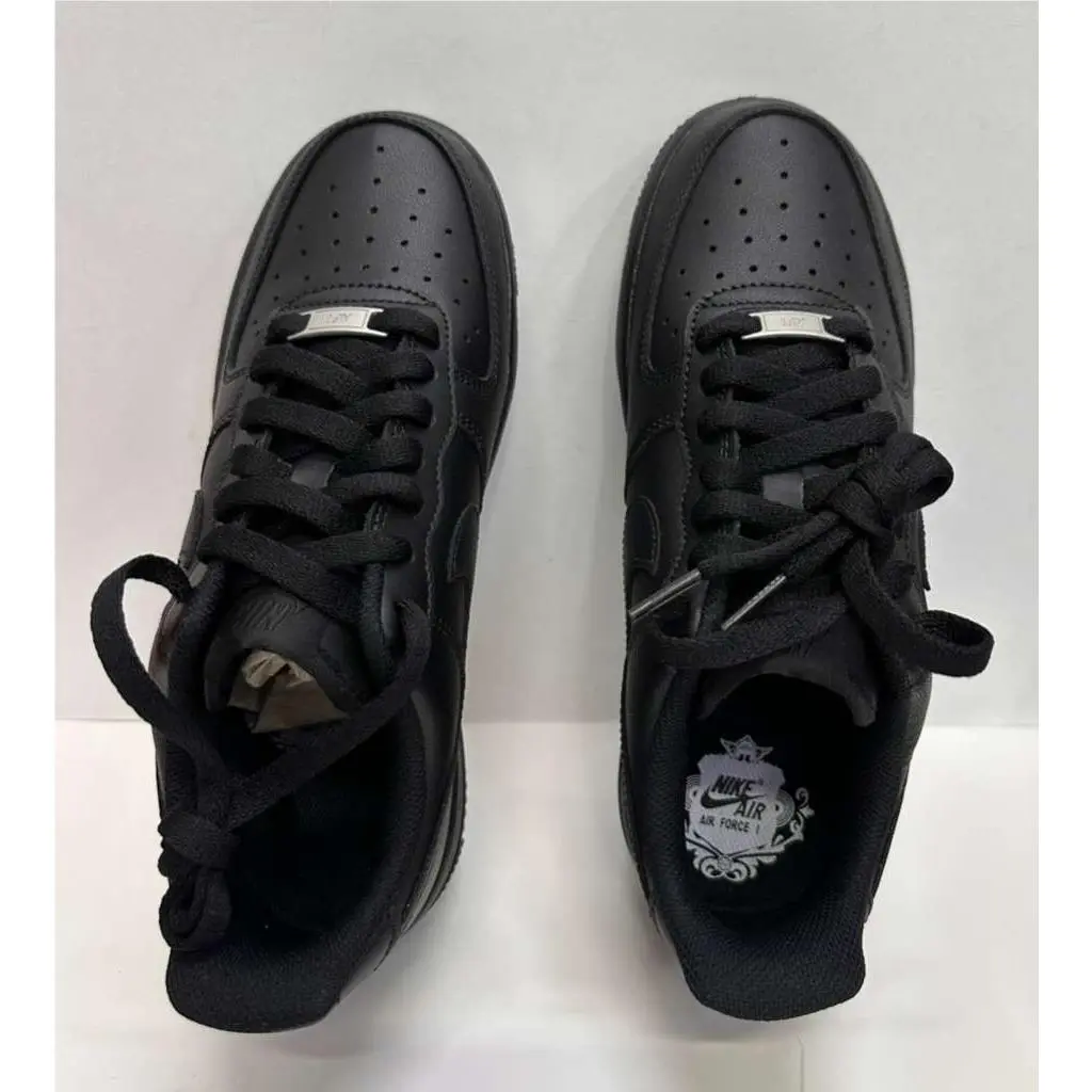 Nike shoes - Black 0