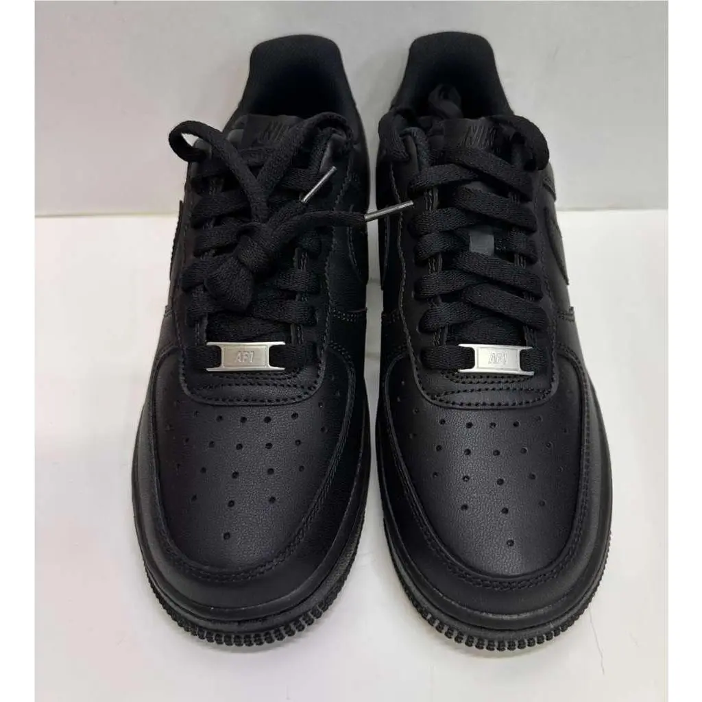 Nike shoes - Black 1