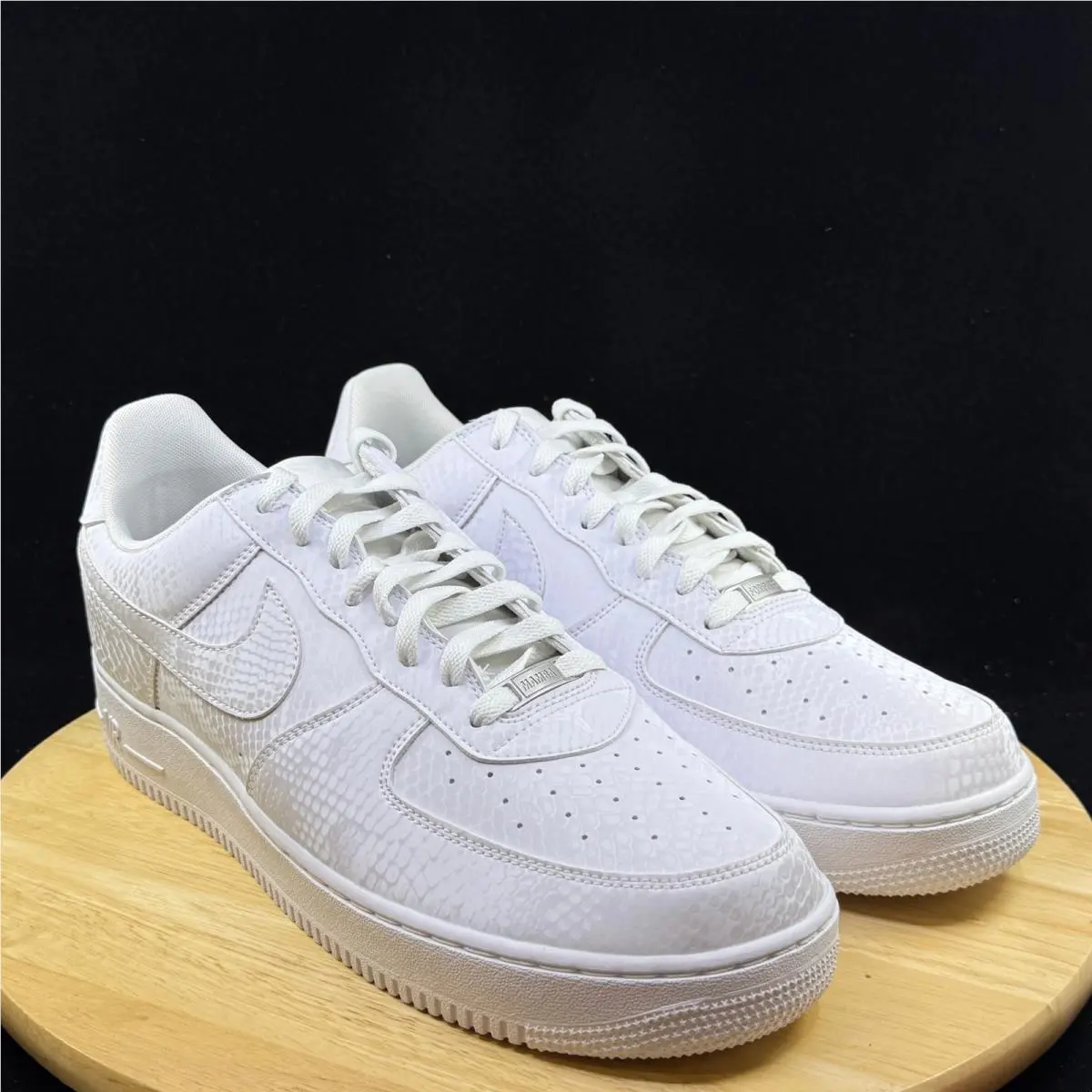Nike shoes - White 4