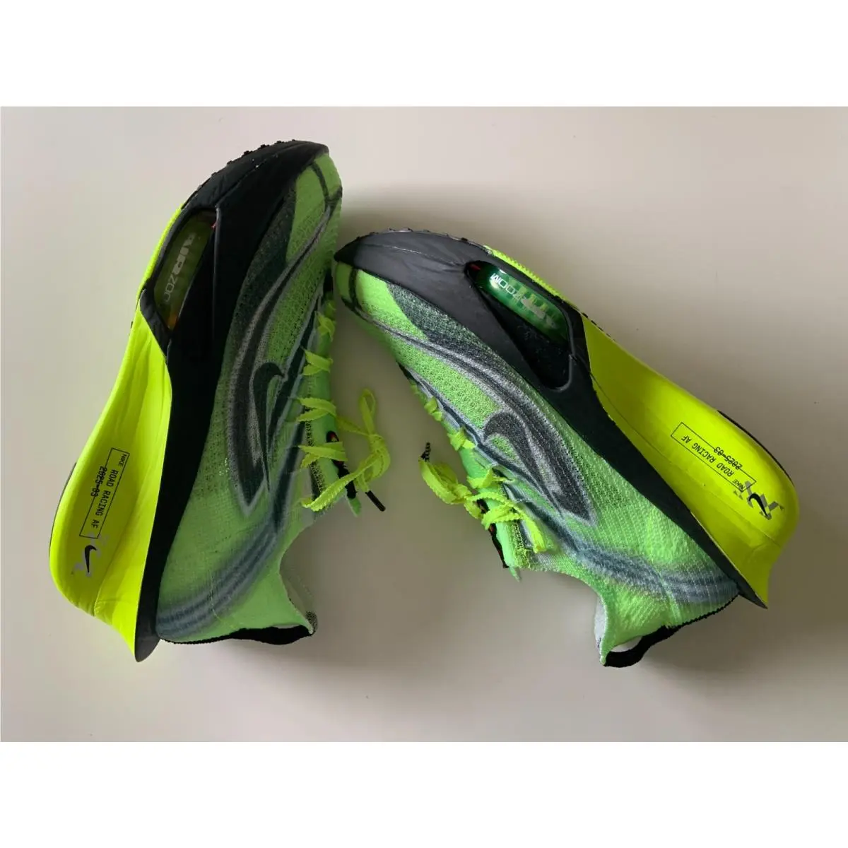 Nike shoes - Multi-Color/Volt/White/Black (UPC: 198487254952) 4