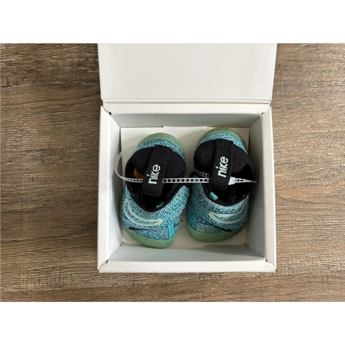 Nike shoes - Blue (UPC: 0198483561641) 0