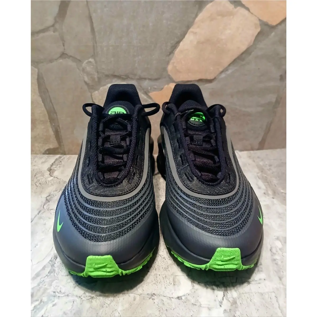 Nike shoes - Black 4