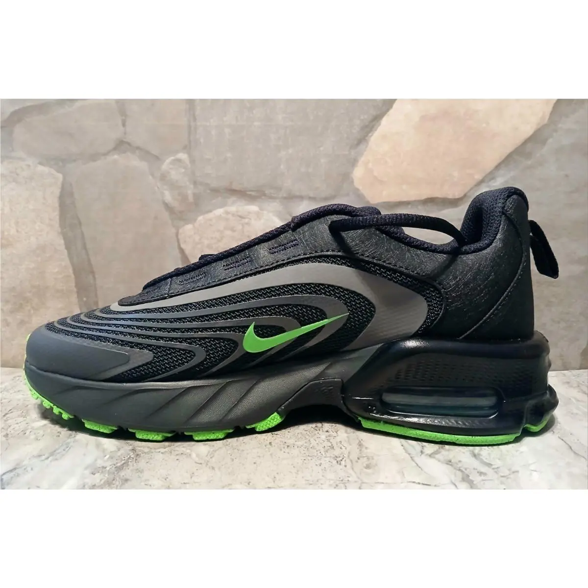 Nike shoes - Black 5