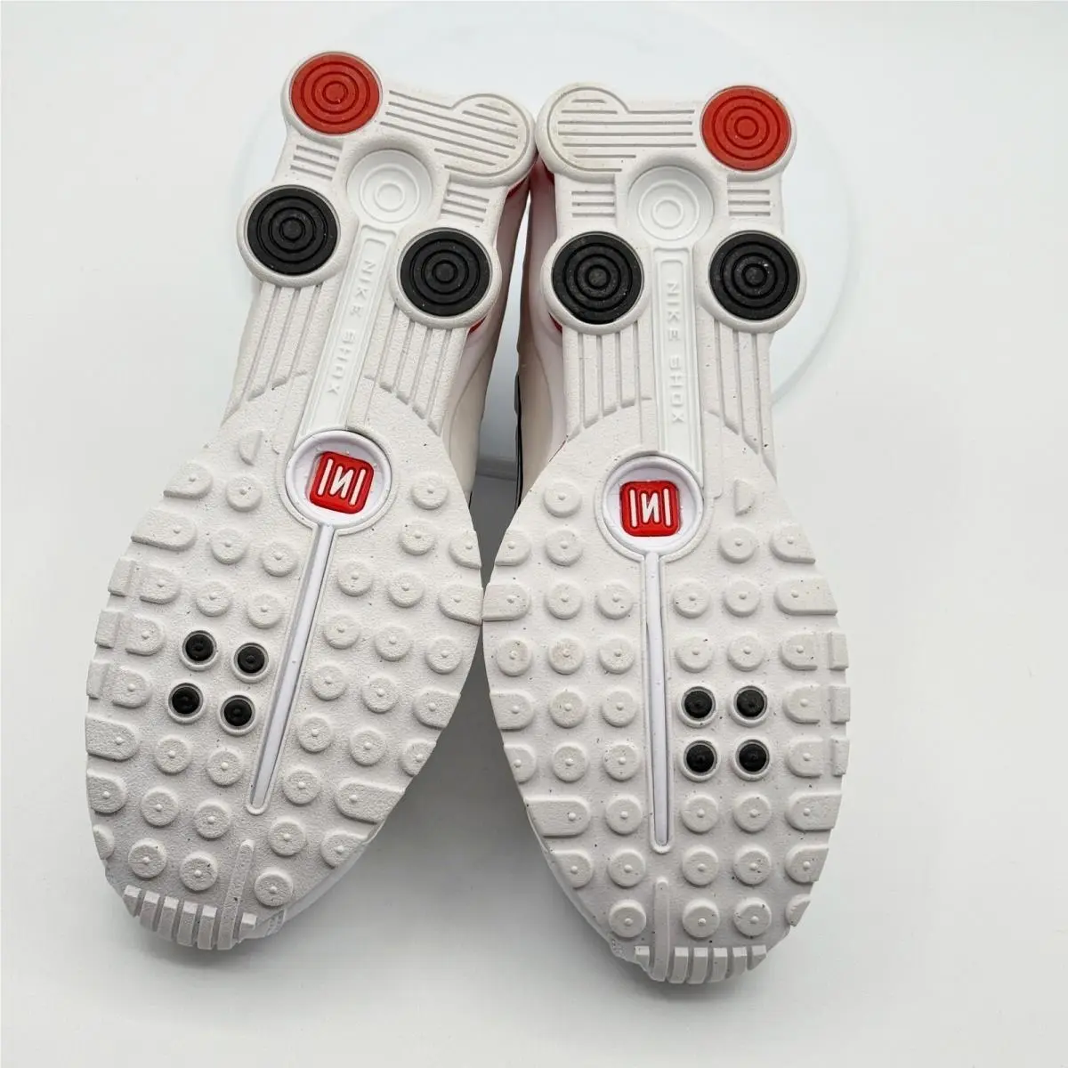 Nike shoes - Nike Shox R4 - Shox - White 0