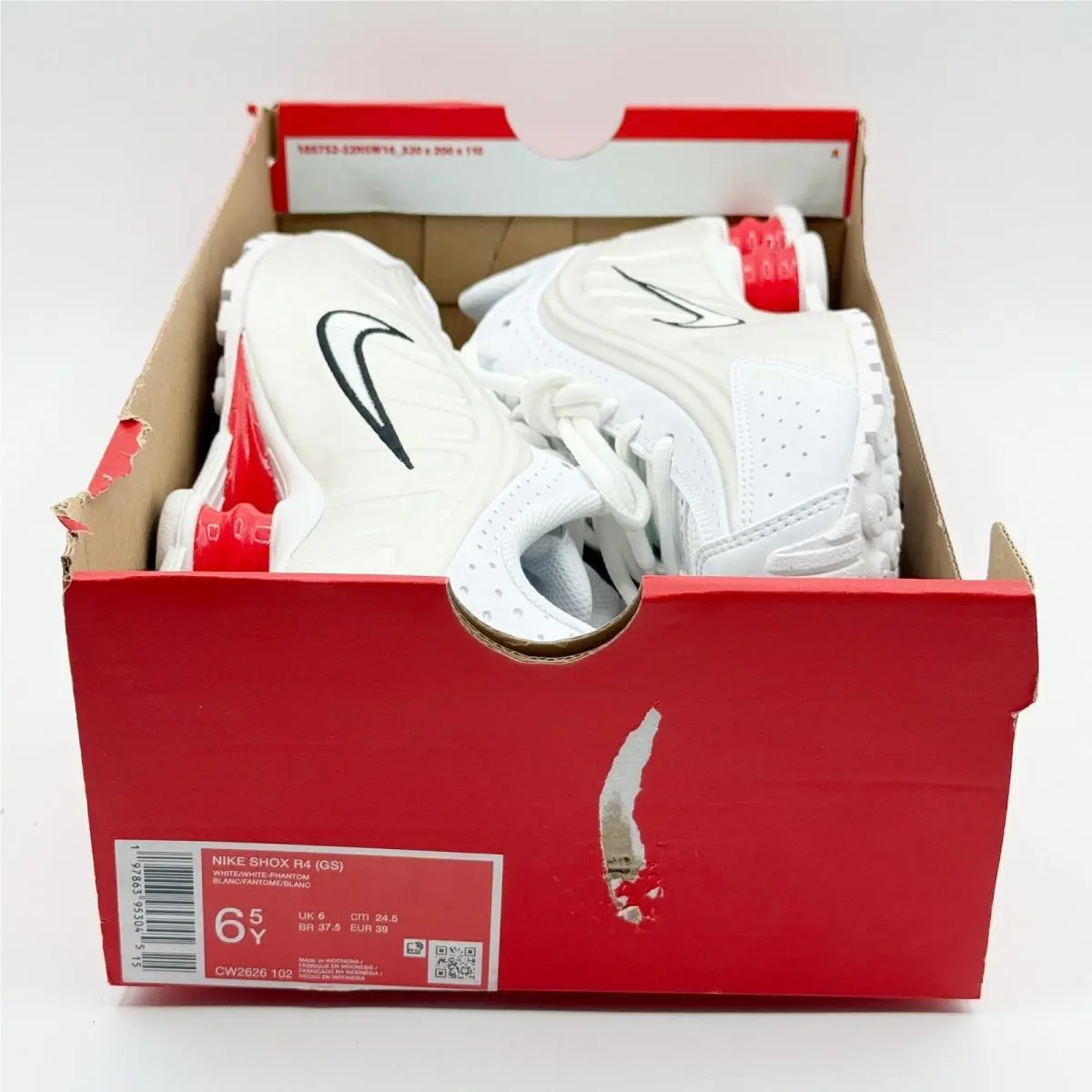 Nike shoes - Nike Shox R4 - Shox - White 2