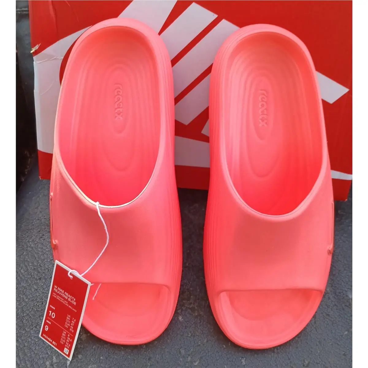 Nike shoes - Hot Lava 0
