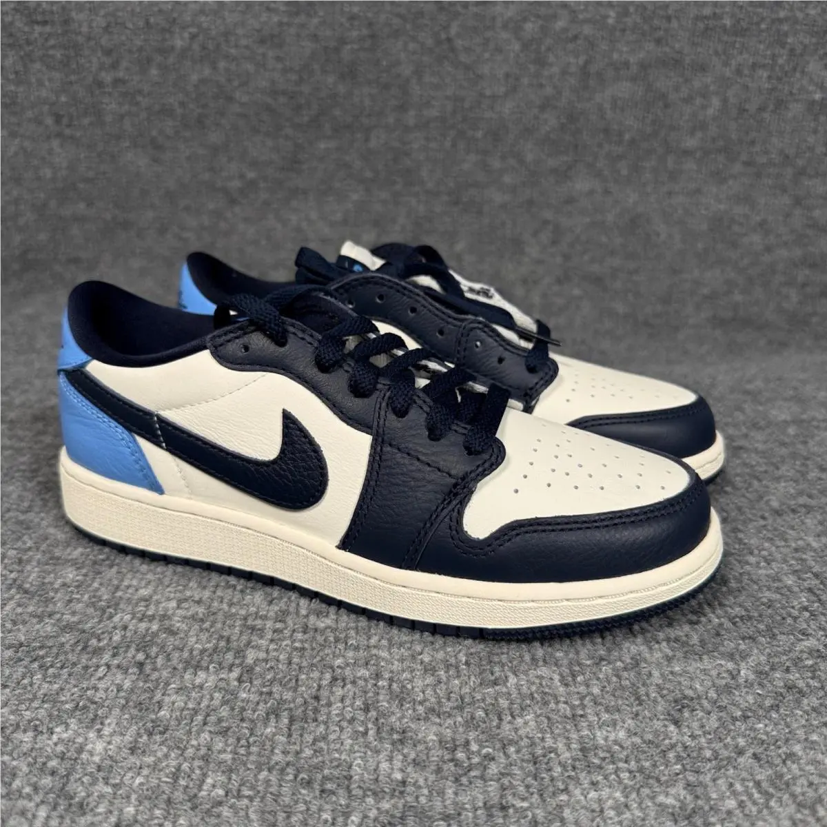 Nike Kids5 Air Jordan 1 Low OG Obsidian Big Shoes Sneaker White Black CZ0858-400