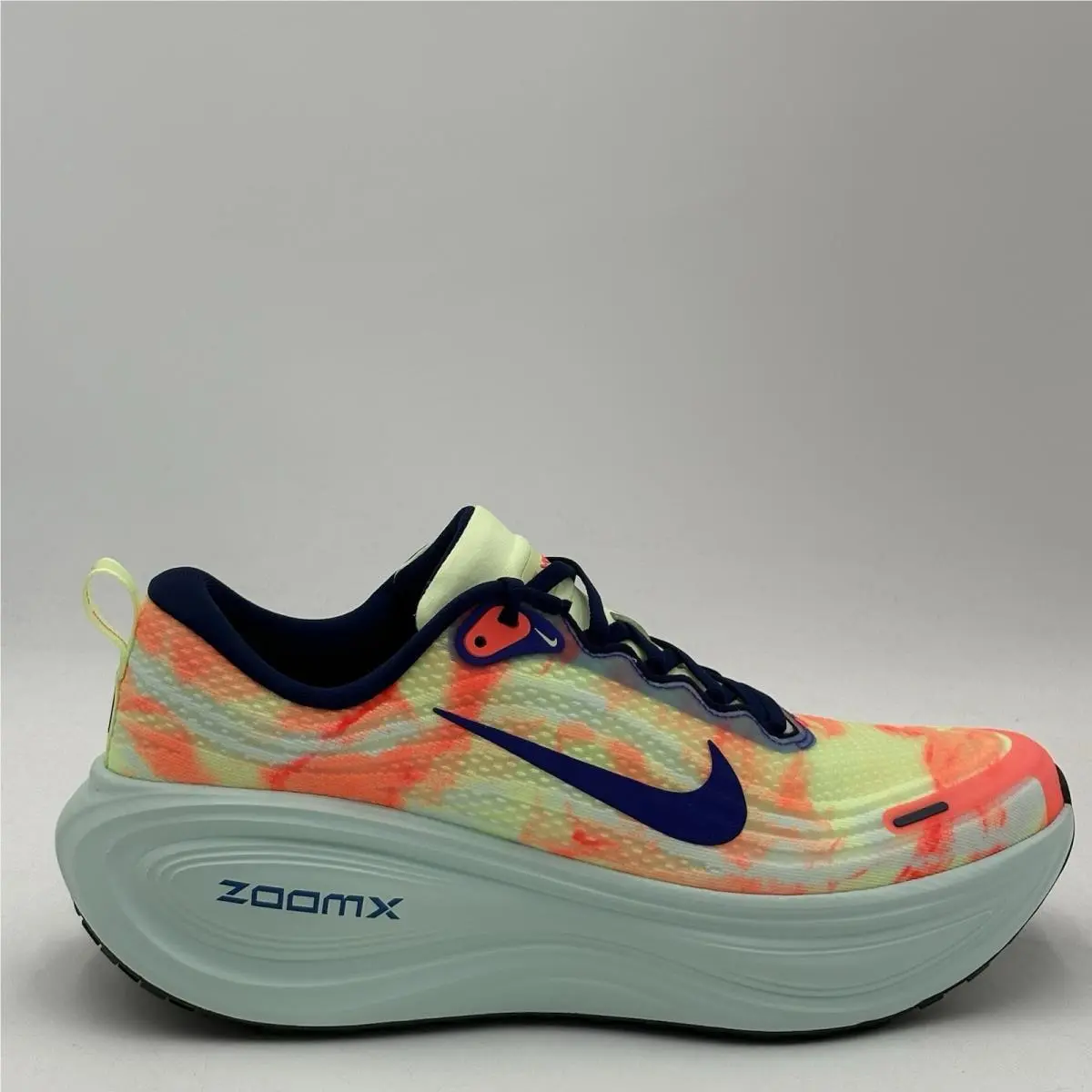 Nike shoes - Nike Vomero - Vomero - IQ0605 701 - Orange 0