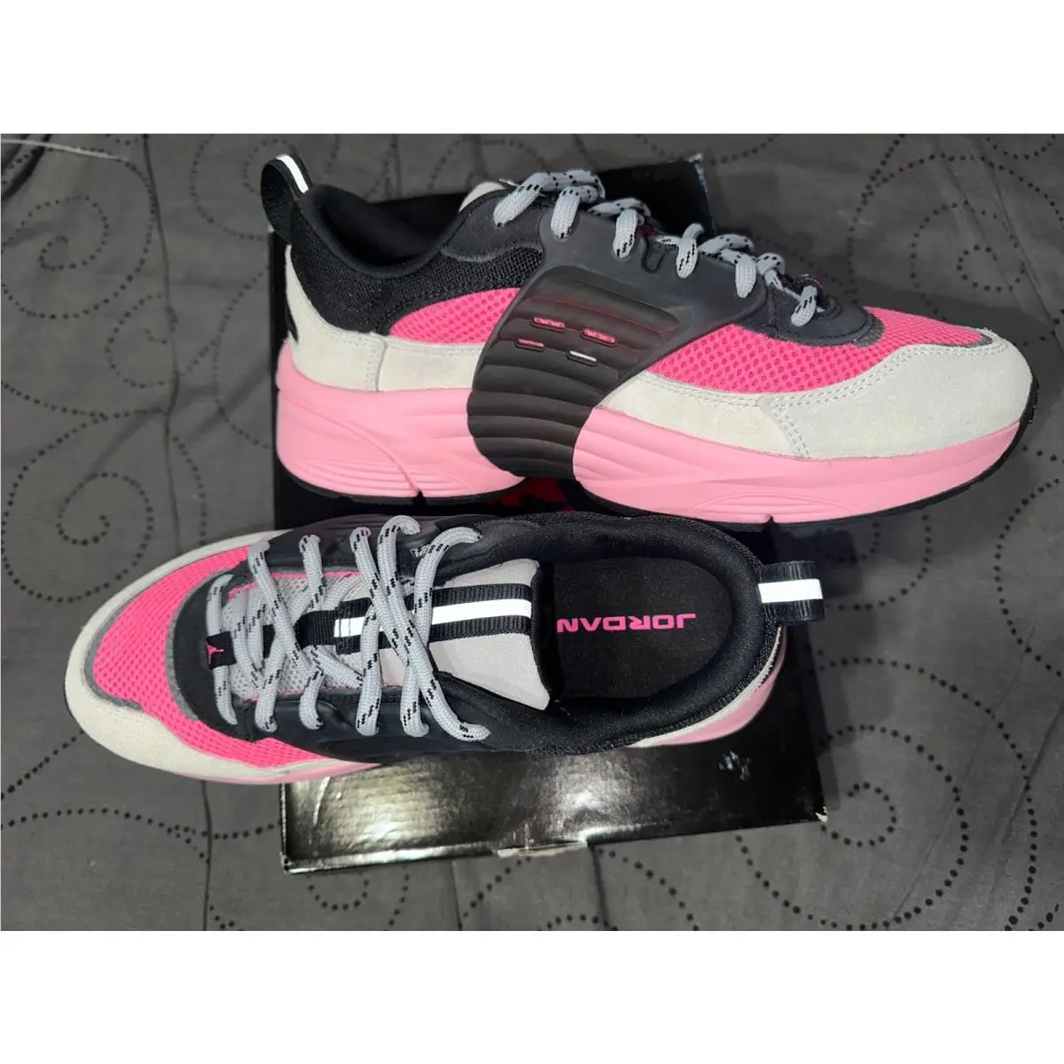 Nike shoes - Jordan Trunner - Trunner - WOLF GRAY + PINK BLAST + BLACK 2
