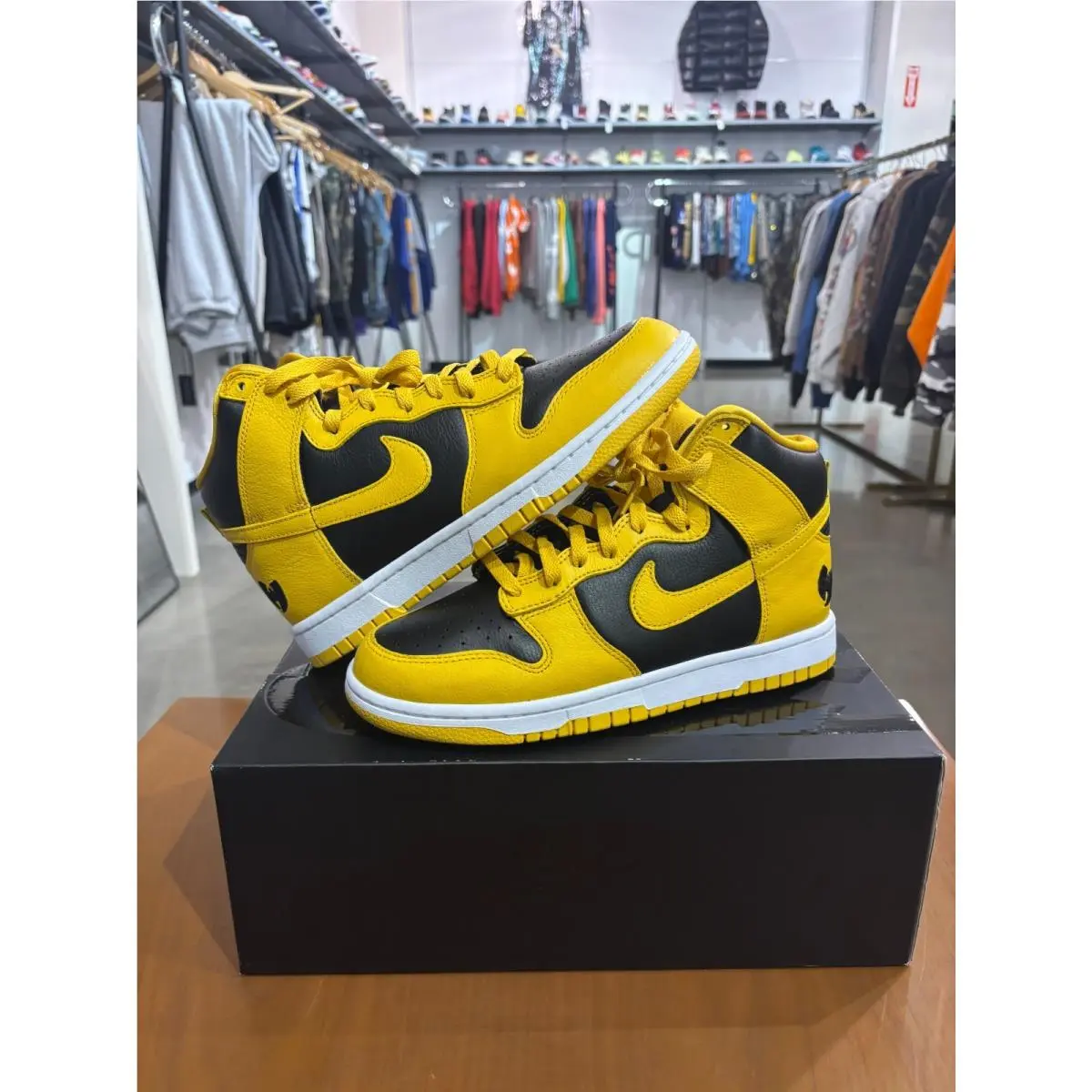 Nike SB Dunk High Wu-tang Size 7