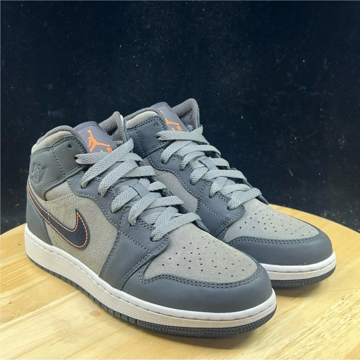 Nike shoes - Gray 2