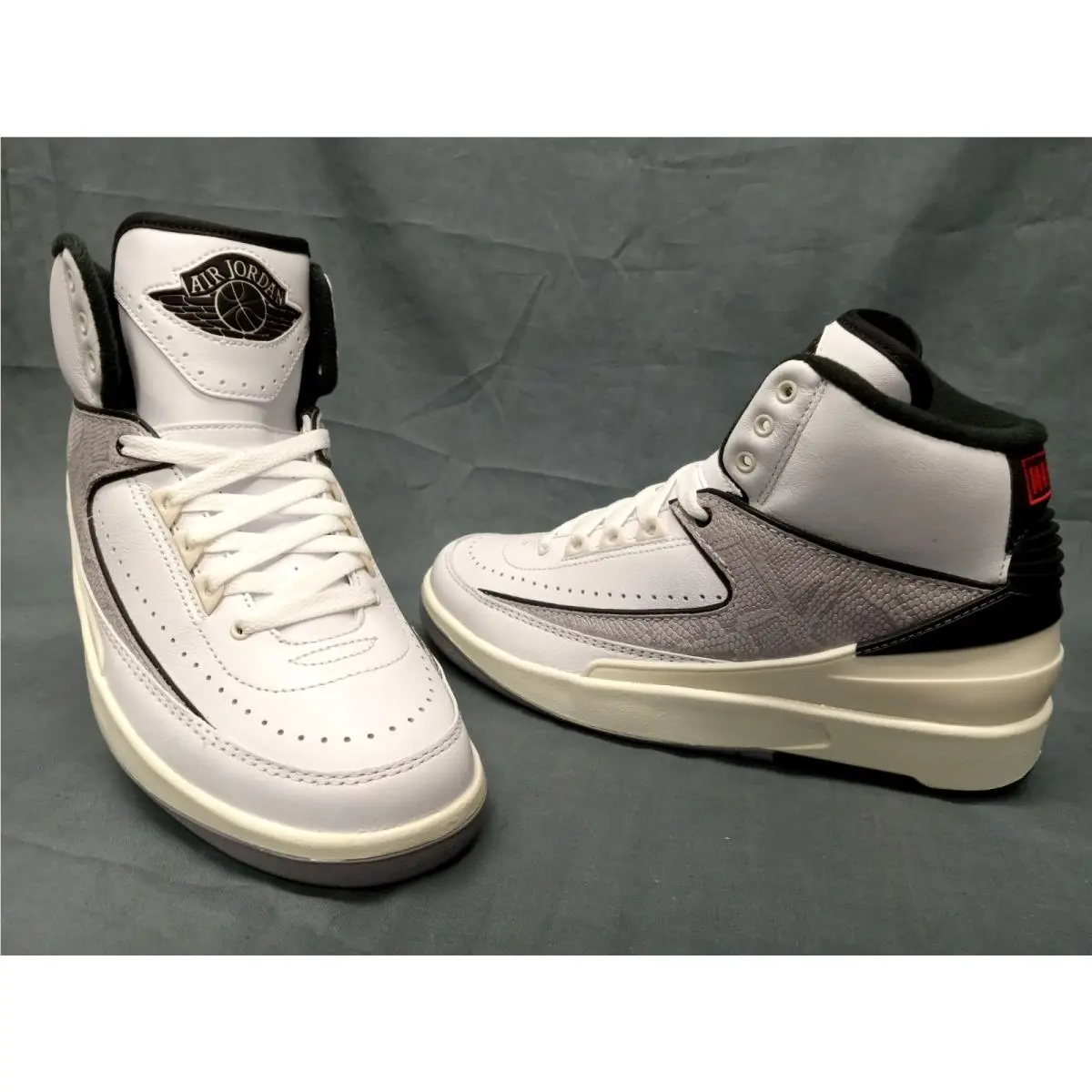 Nike Air Jordan 2 Retro Python GS White Red Black Boys Size 7