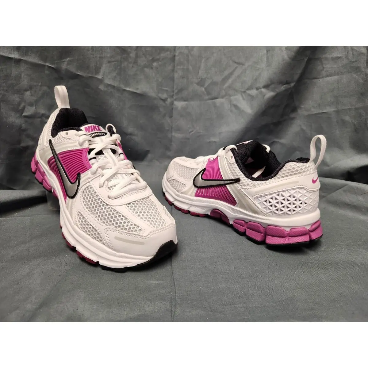 Vomero 5 GS Sneakers HF6998 102 White Fuchsia Girls Size 4.5 by Nike