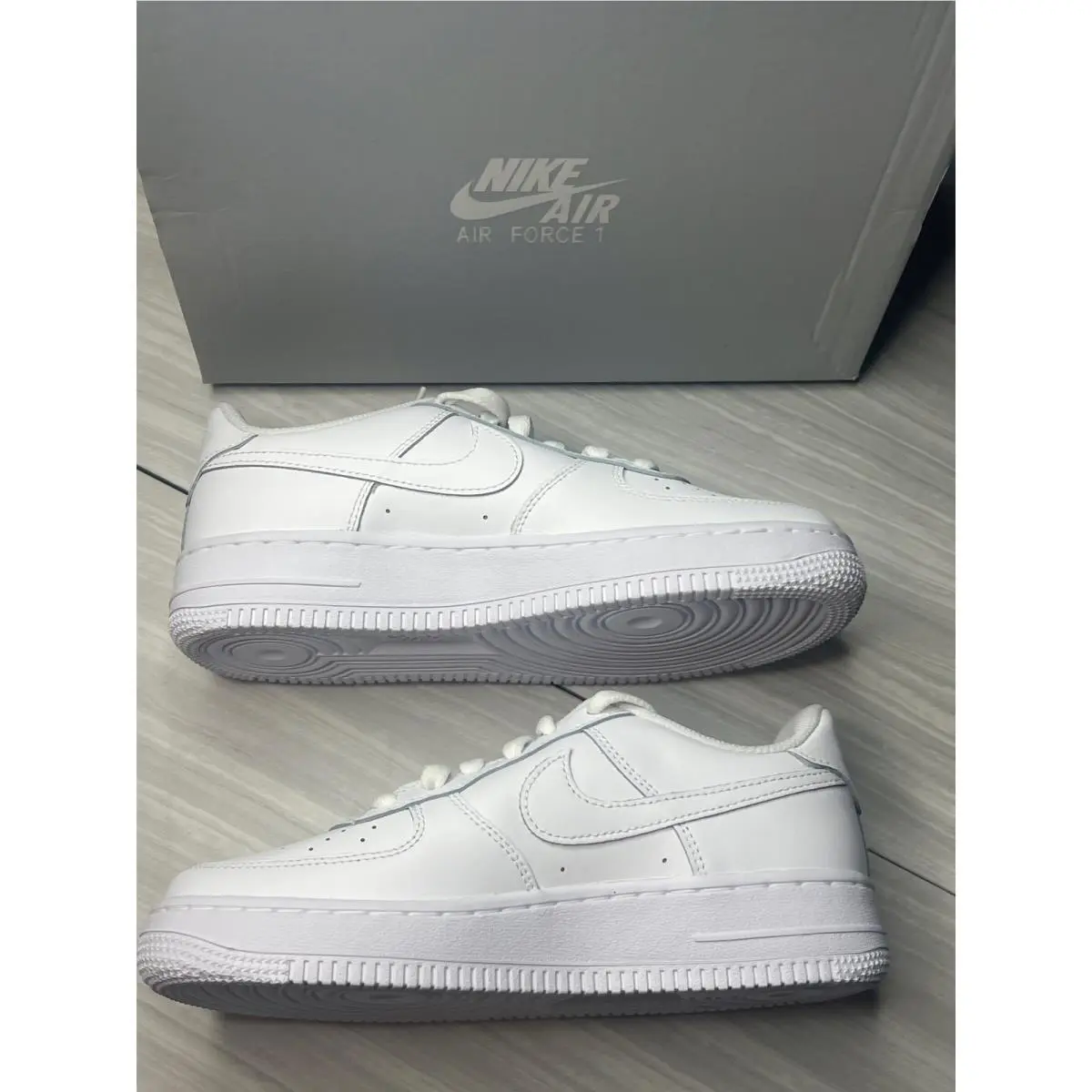 Nike shoes - White 0