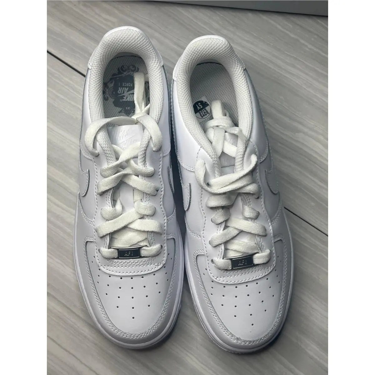 Nike shoes - White 1
