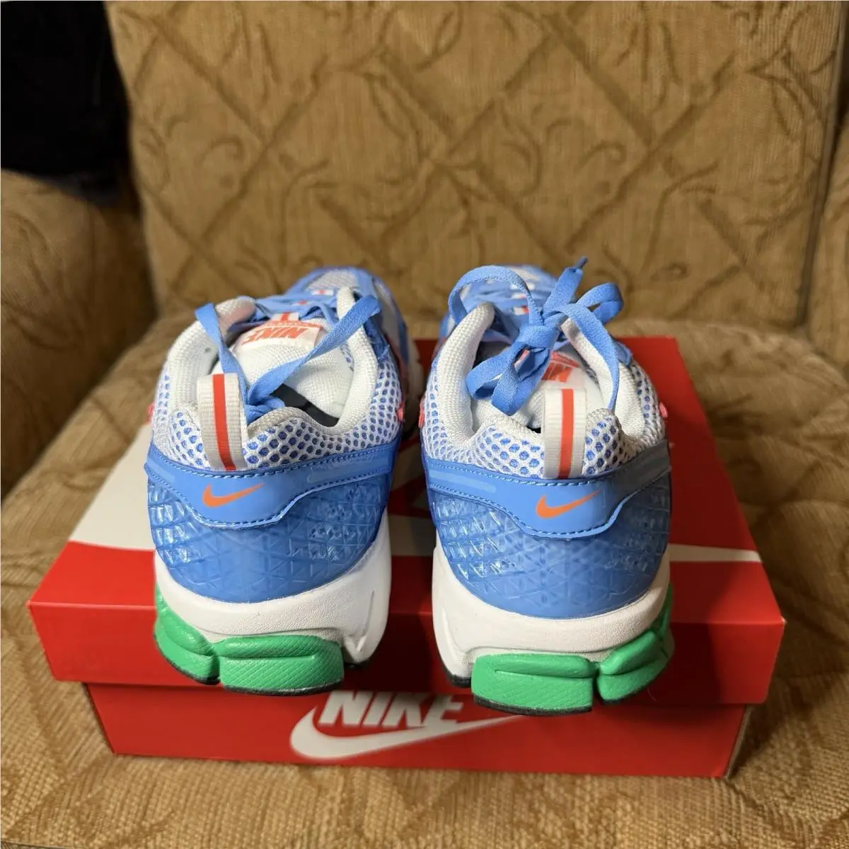 Nike shoes - Nike Vomero 5 BG - Vomero - IB7728-412 - University Blue/Stadium Green/Summit White/Magic Ember (UPC: 197864080115) 3