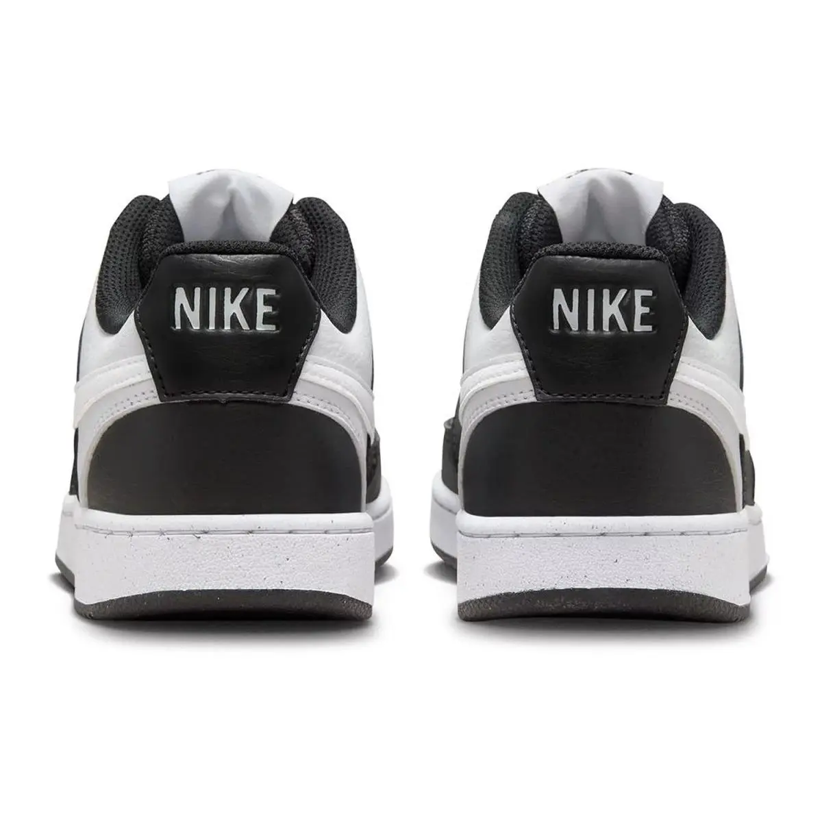 Nike shoes - White 3