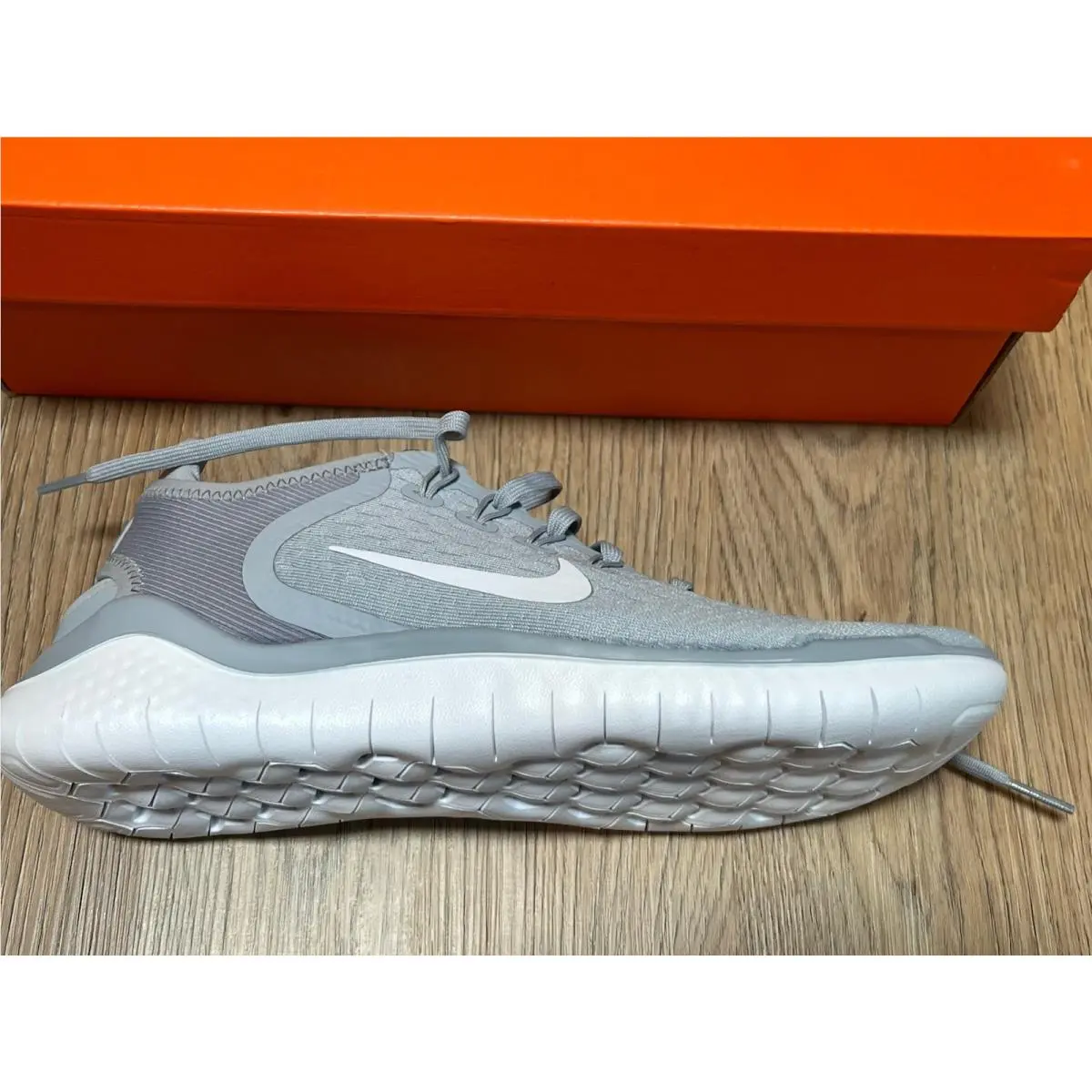 Nike Free RN 2018 Wolf Grey White Men 8 Run Shoes