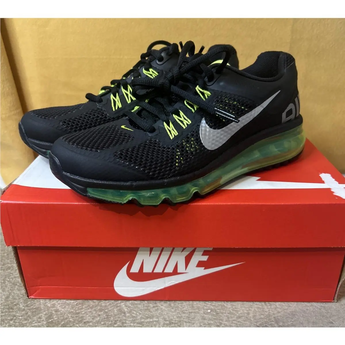Nike Air Max 2013. Black/ Volt Size 5Y
