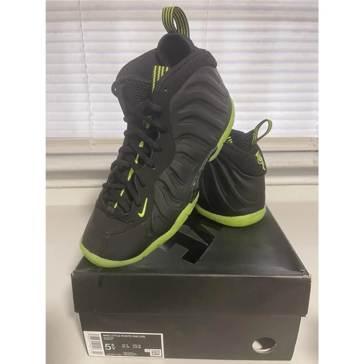 Nike Foamposite Little Posite One Black Volt Sneaker Kids Size 5.5Y HF0977-001