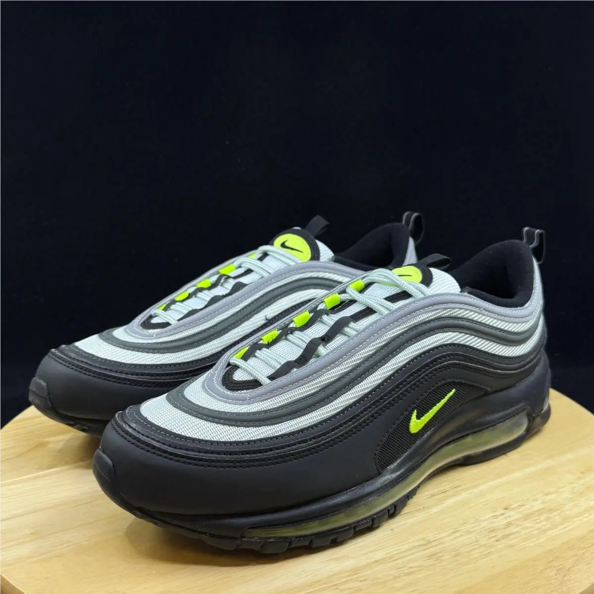 Nike shoes - Black 0