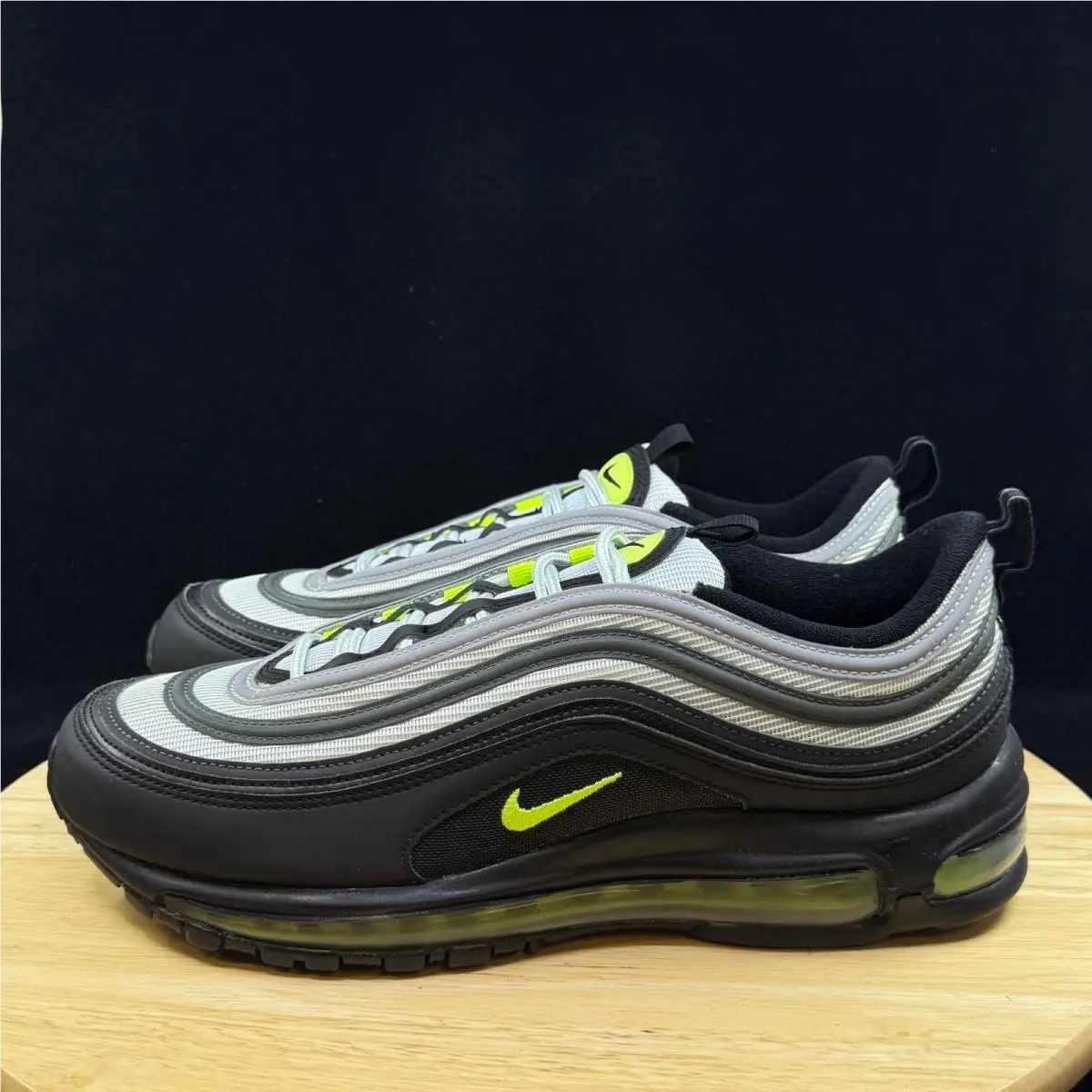 Nike shoes - Black 5