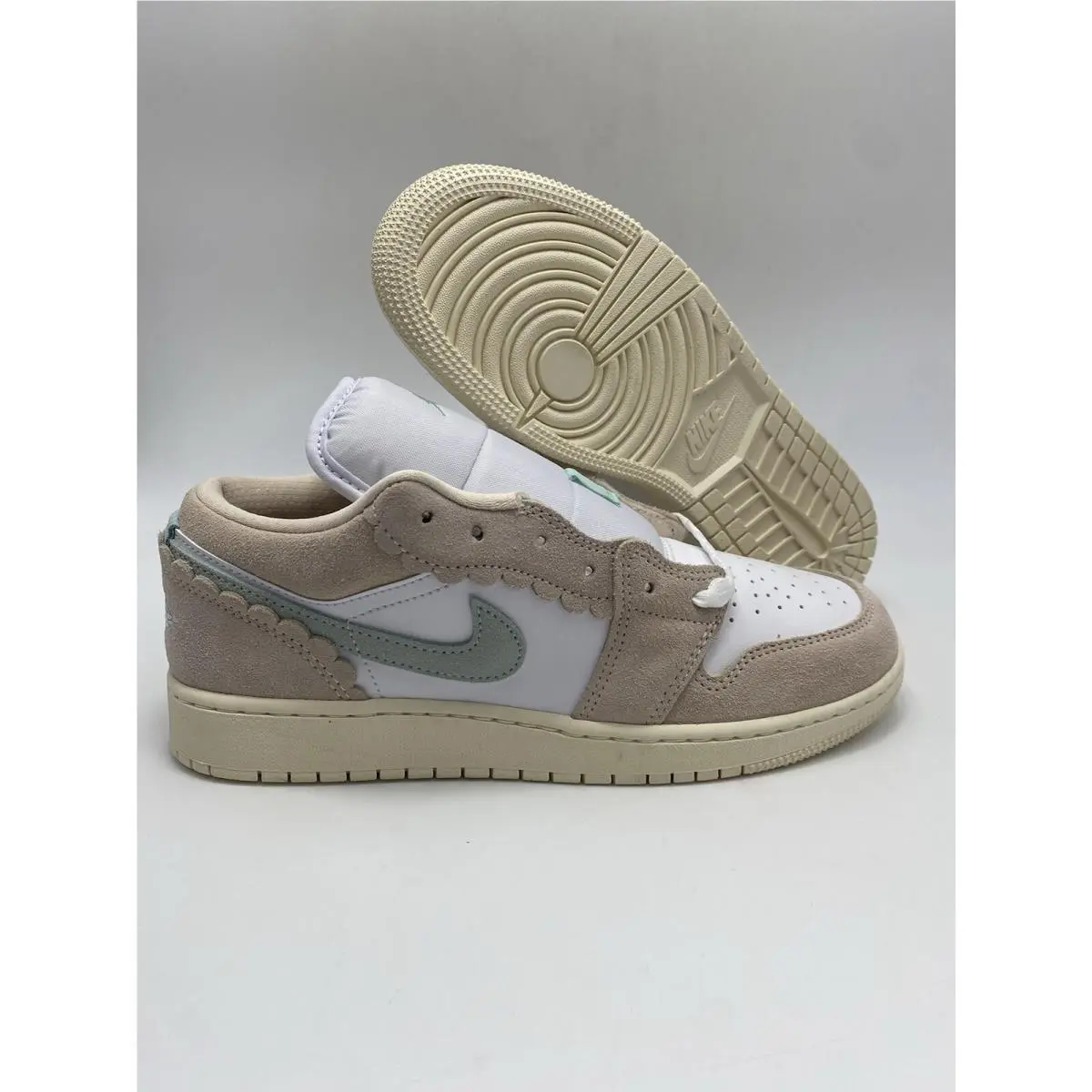 Nike Air Jordan 1 Low SE GS Guava Ice Jade White Shoes DZ5356 800 Size 7Y