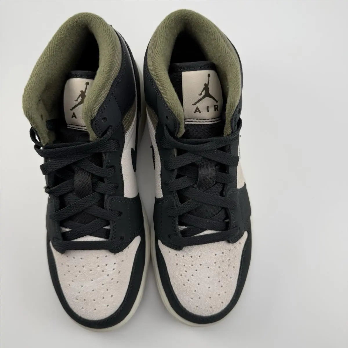 Nike shoes - Air Jordan 1 Mid Se Gs - Hv4399102 - Black (UPC: 0198482774332) 1