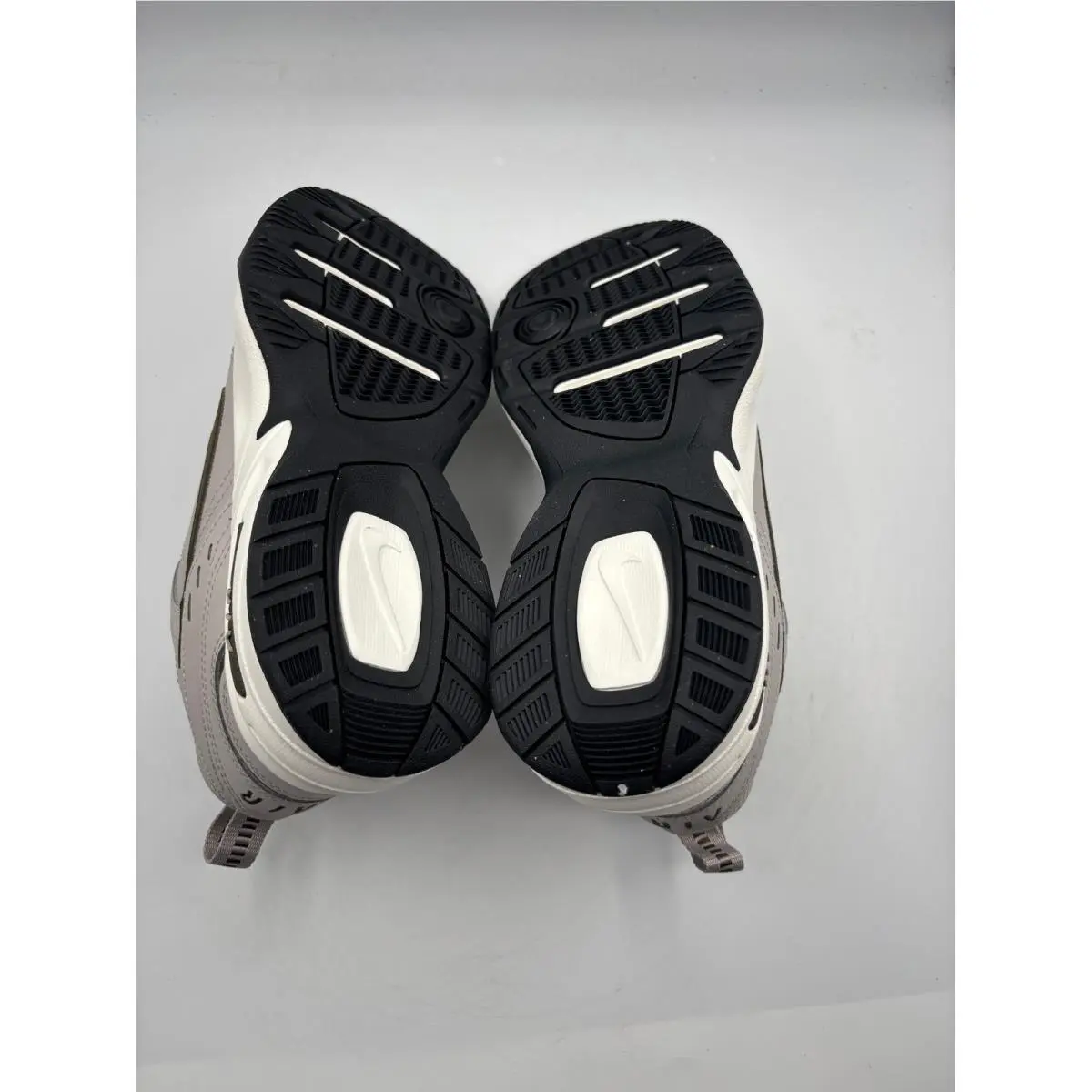 Nike shoes - Nike Air Monarch IV - Air Monarch - Beige 4