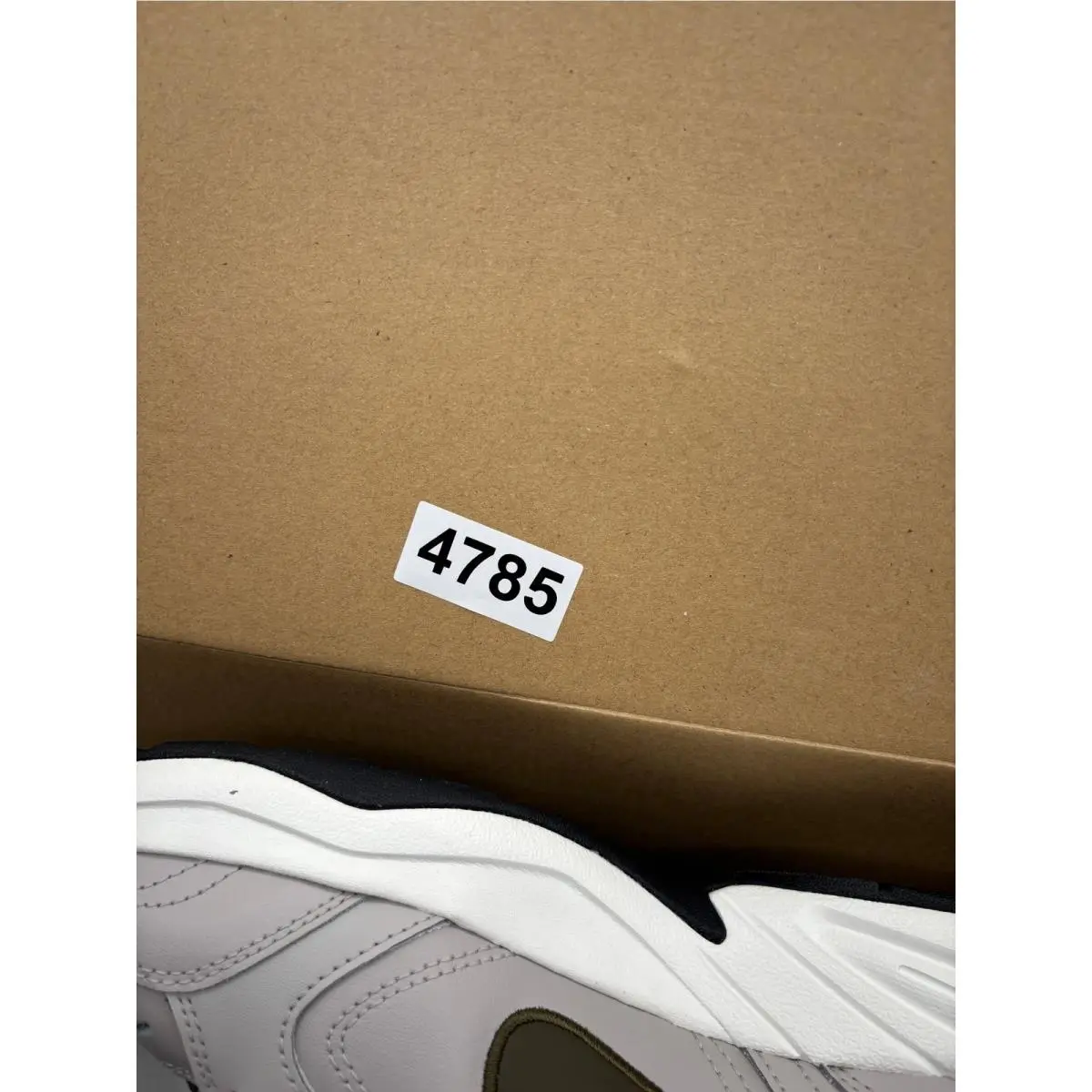Nike shoes - Nike Air Monarch IV - Air Monarch - Beige 6