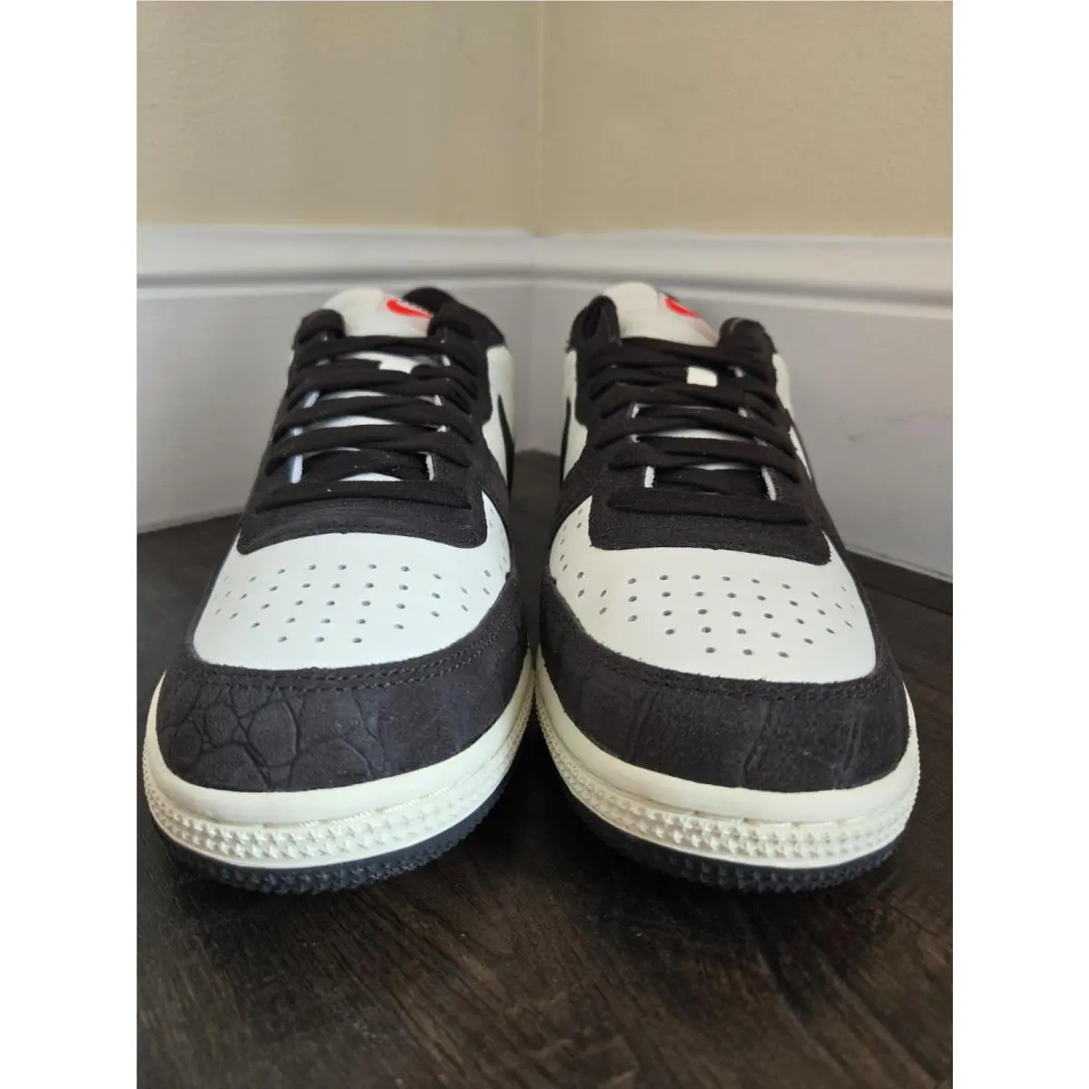 Nike shoes - Brown 2