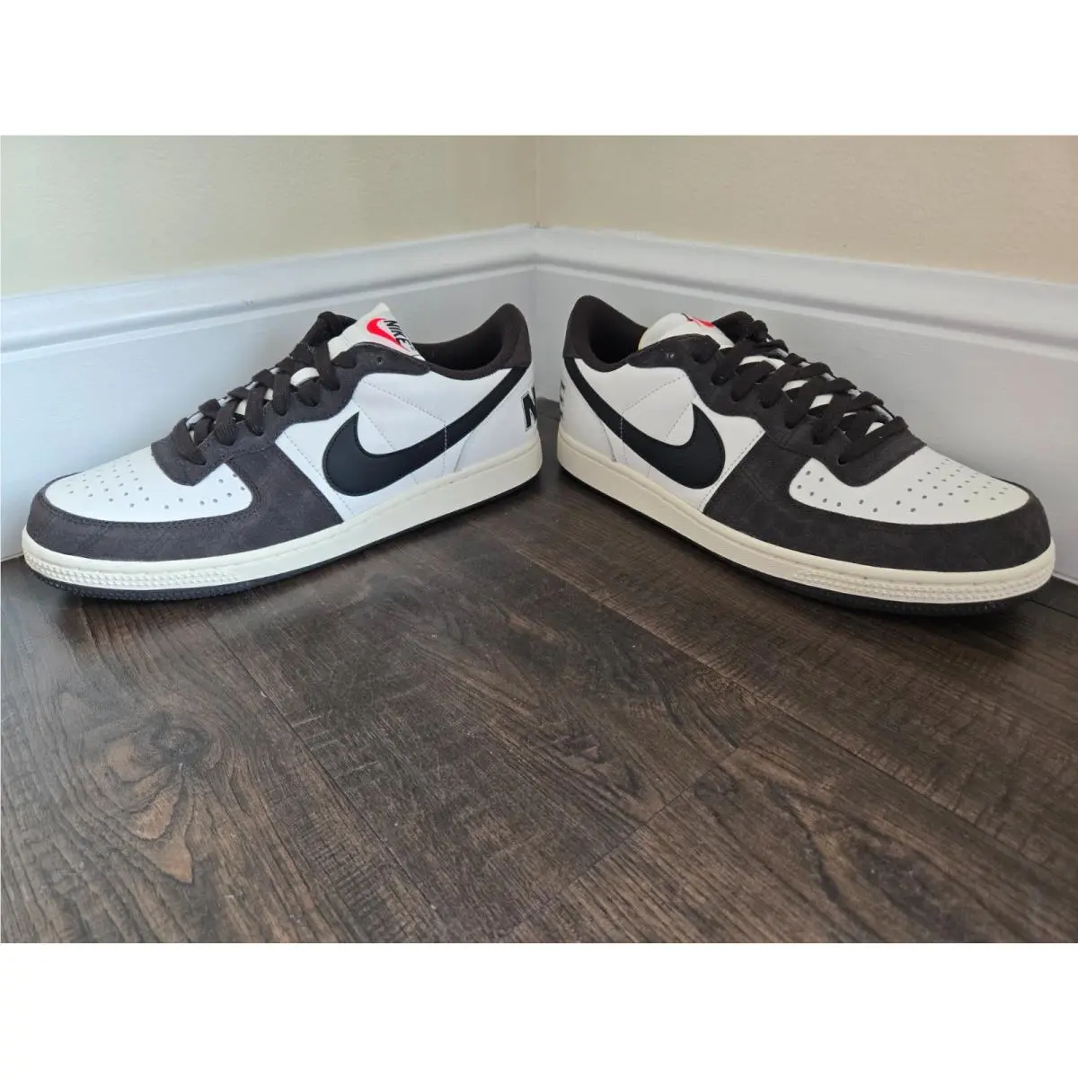 Nike shoes - Brown 4