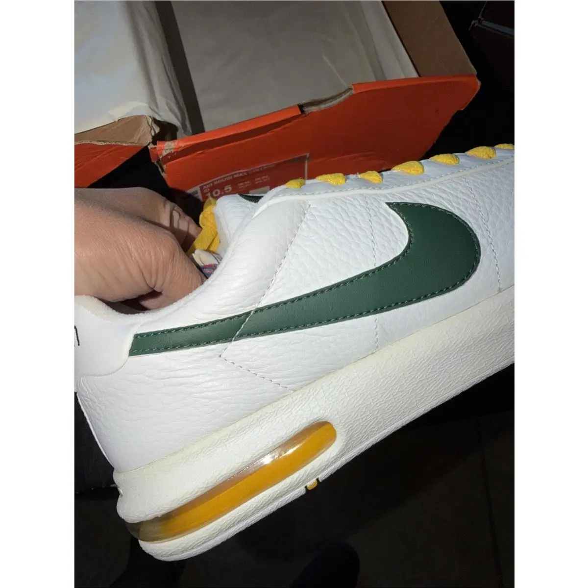 Nike shoes - Nike Air Bruin Max - Air Bruin Max - White 1