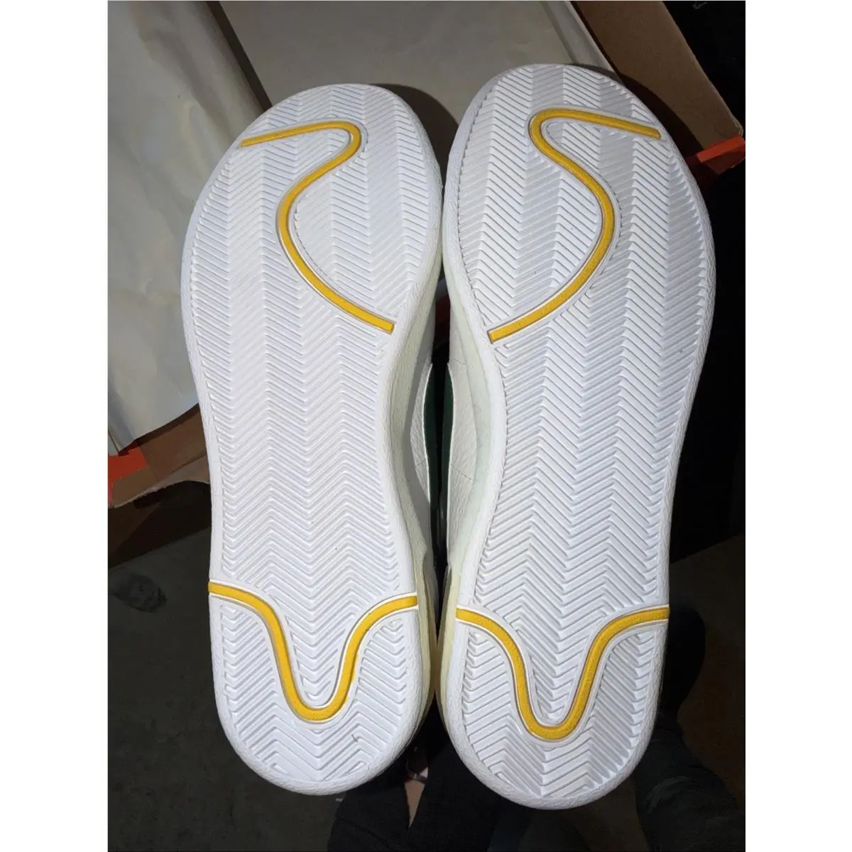 Nike shoes - Nike Air Bruin Max - Air Bruin Max - White 4