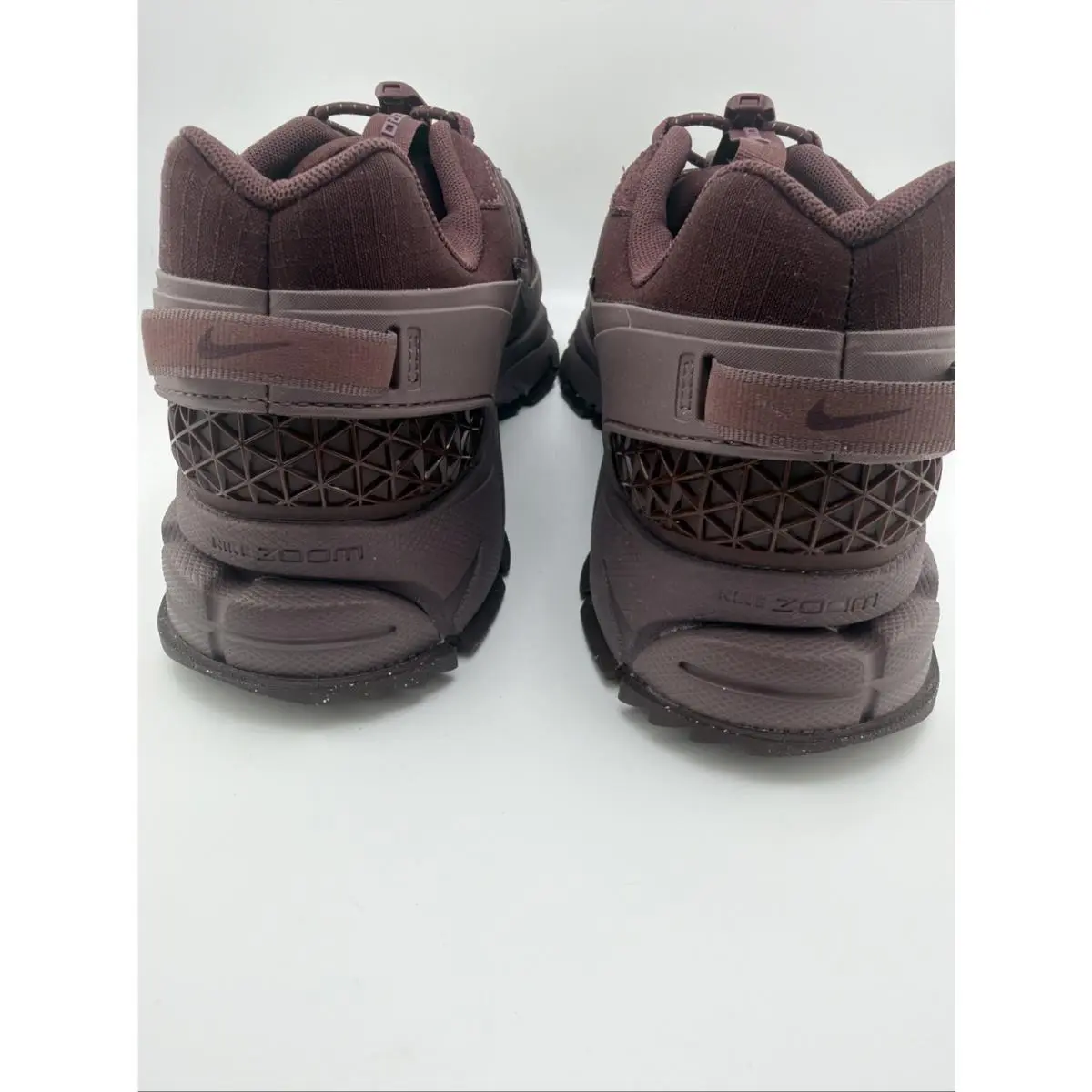 Women`s 11 Men`s 9.5 Nike Zoom Vomero Roam HQ2181 500 Tattoo Burgundy Crush