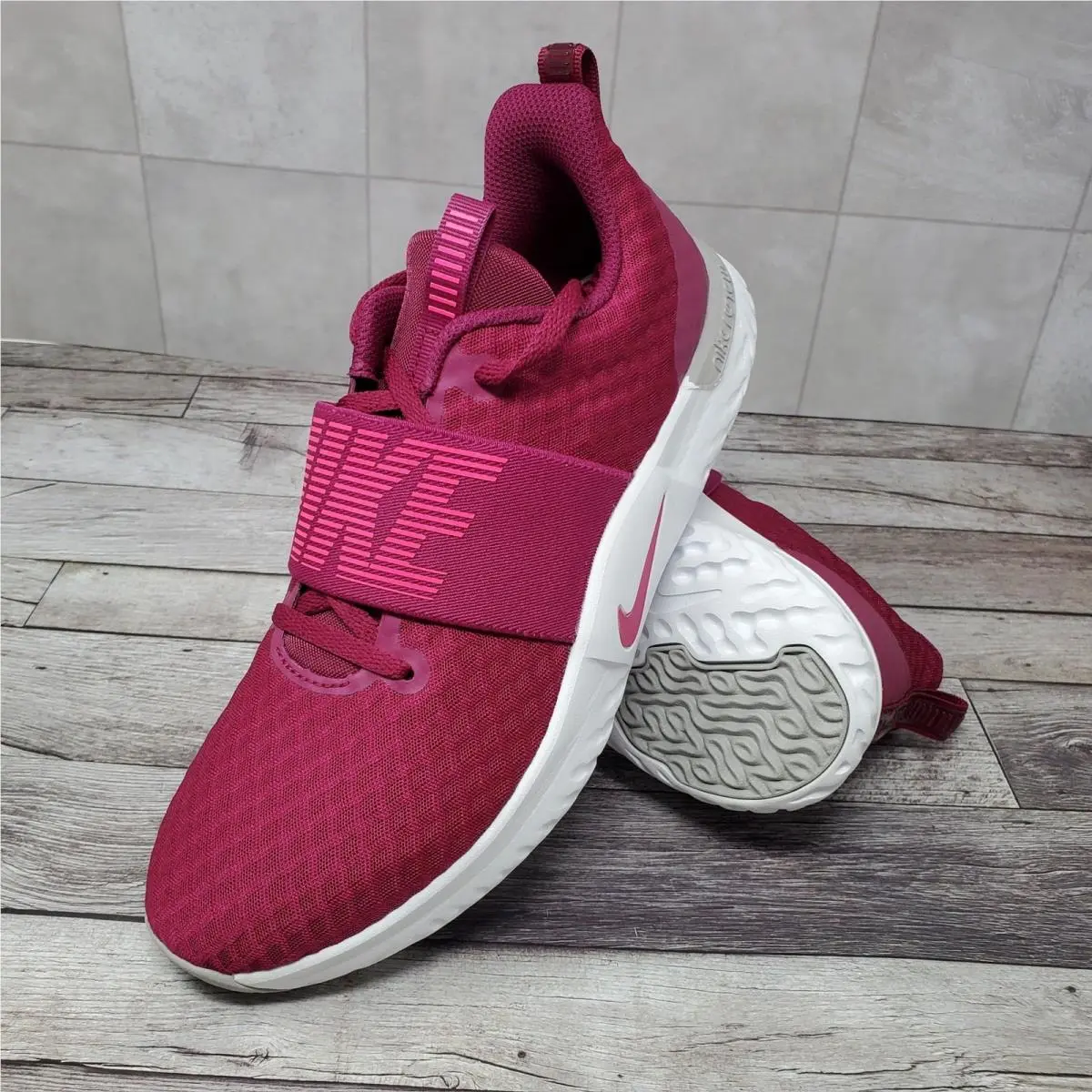 Nike Renew In-season TR 9 Training Shoes AR4543-601 Berry Pink Women`s Size 8.5